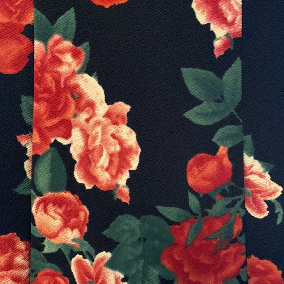 Guess dress with floral print - Picture 3 of 4